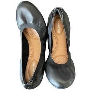 Lands End woman’s comfort elastic slip on ballet flat shoes size 8D EUC